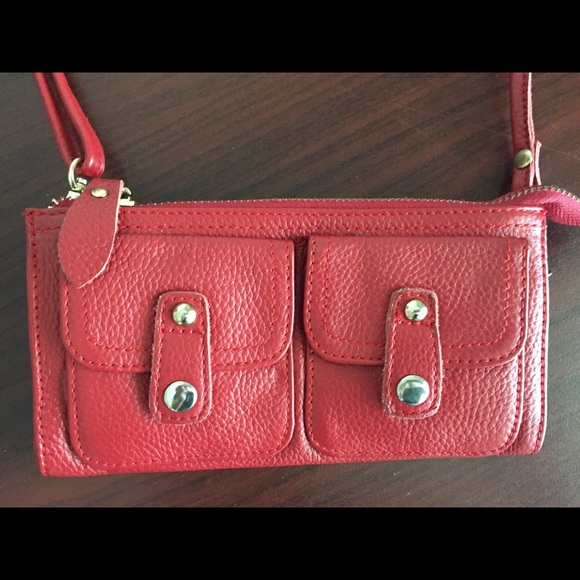 SOLD*Red leather crossbody bag - Picture 1 of 14